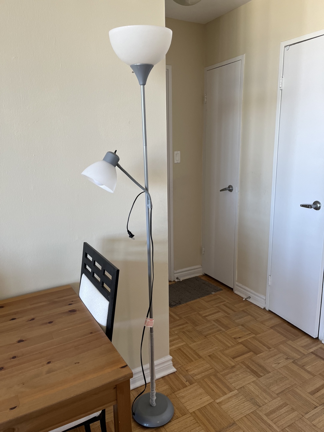 Grey Double-Light Floor Lamp with 2 white bulb - photo 2