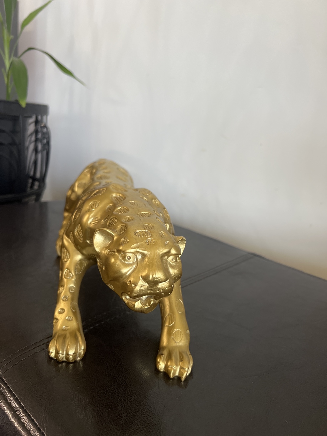 Gold Leopard Statue Figurine - photo 2
