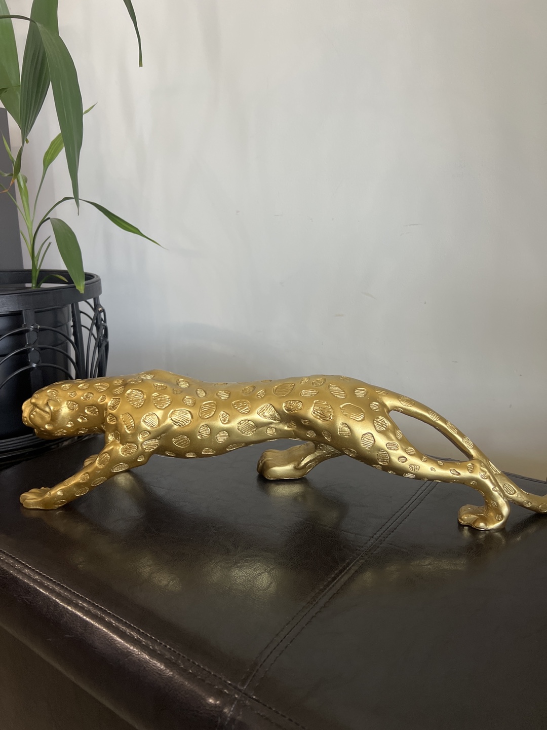 Gold Leopard Statue Figurine - photo 3
