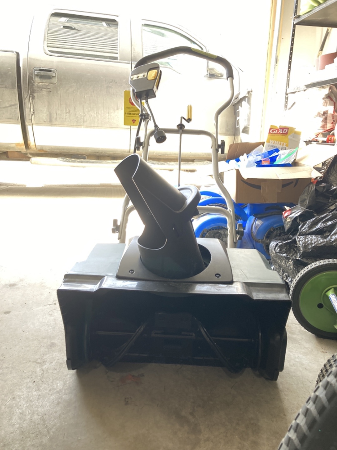 Yardworks 12A Electric Snow Thrower