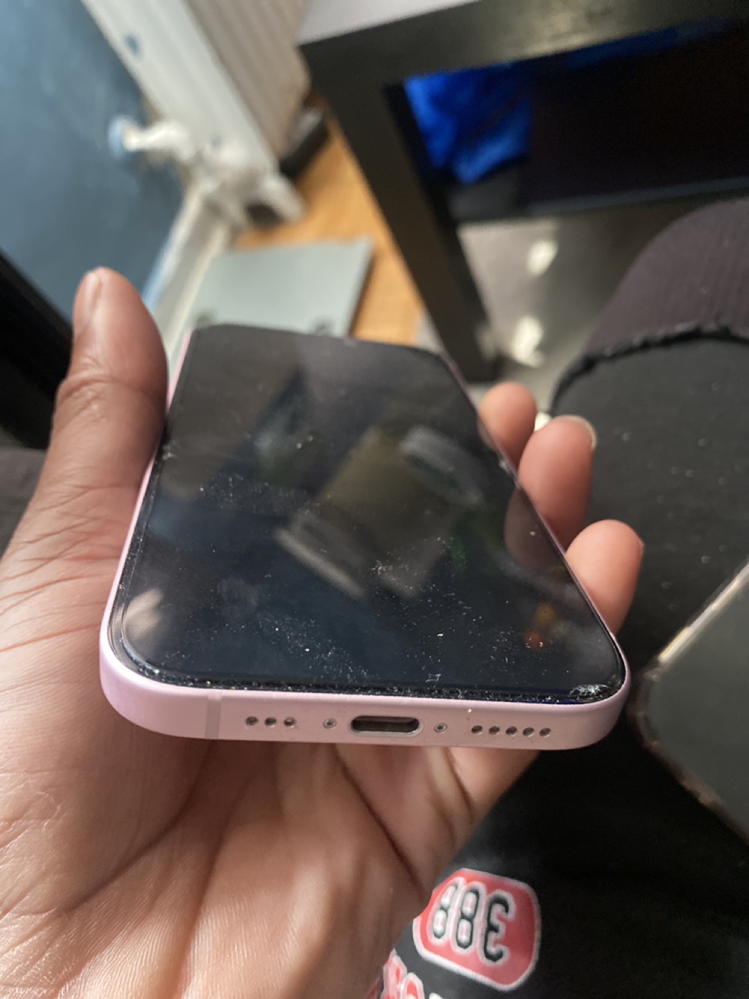iPhone 15 Pink iCloud locked for parts - photo 3