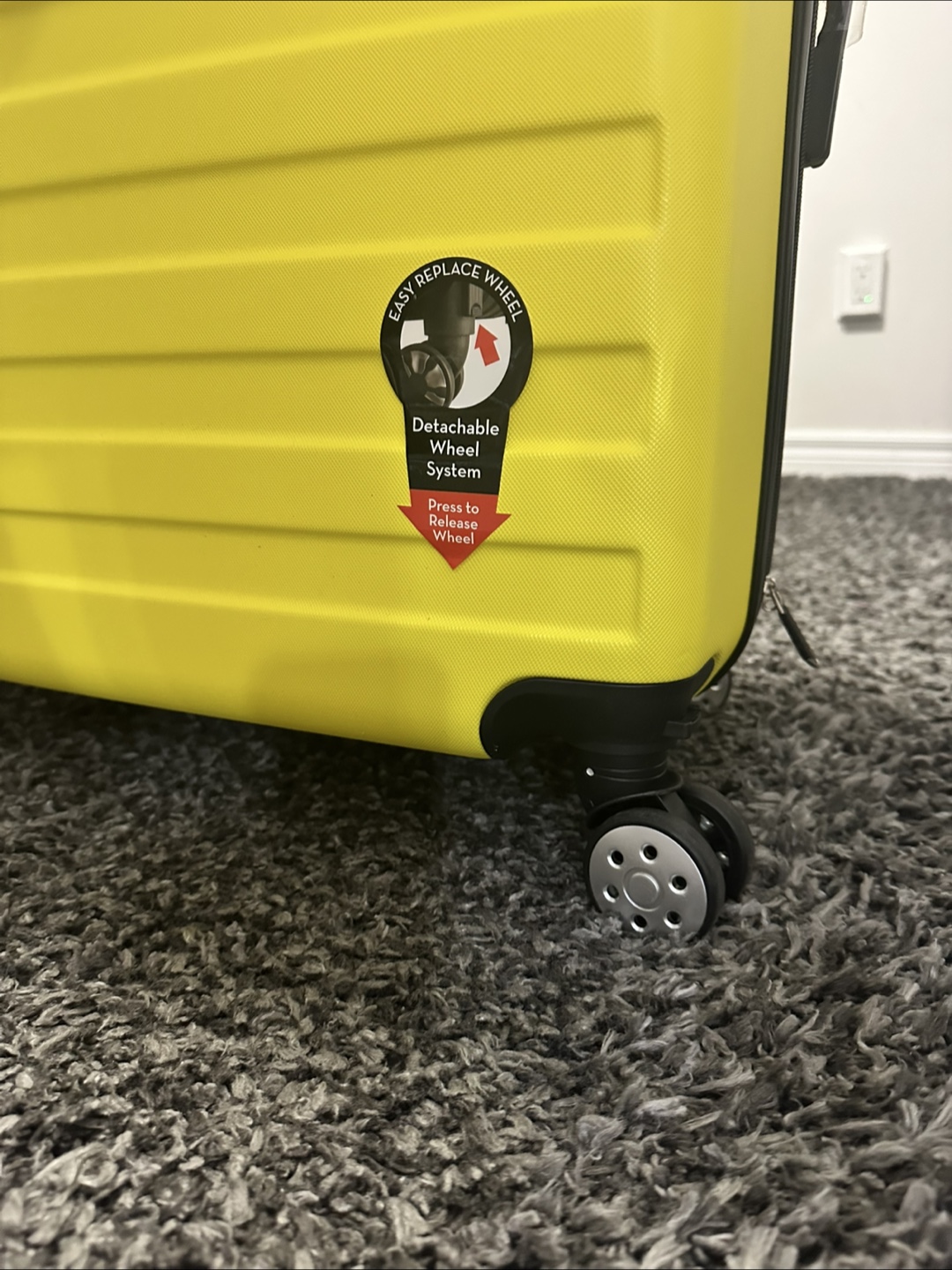 Toscano Suitcase - 30 inches - photo 3