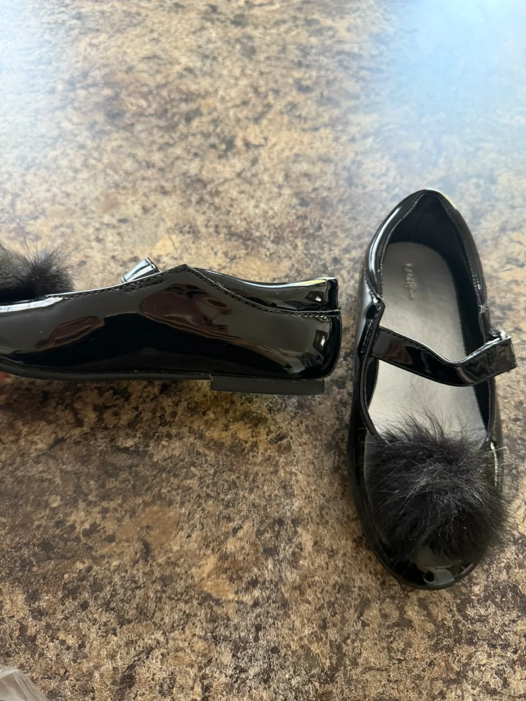 Girls' Black Patent Leather shoes with Pom-poms image indicator(2)