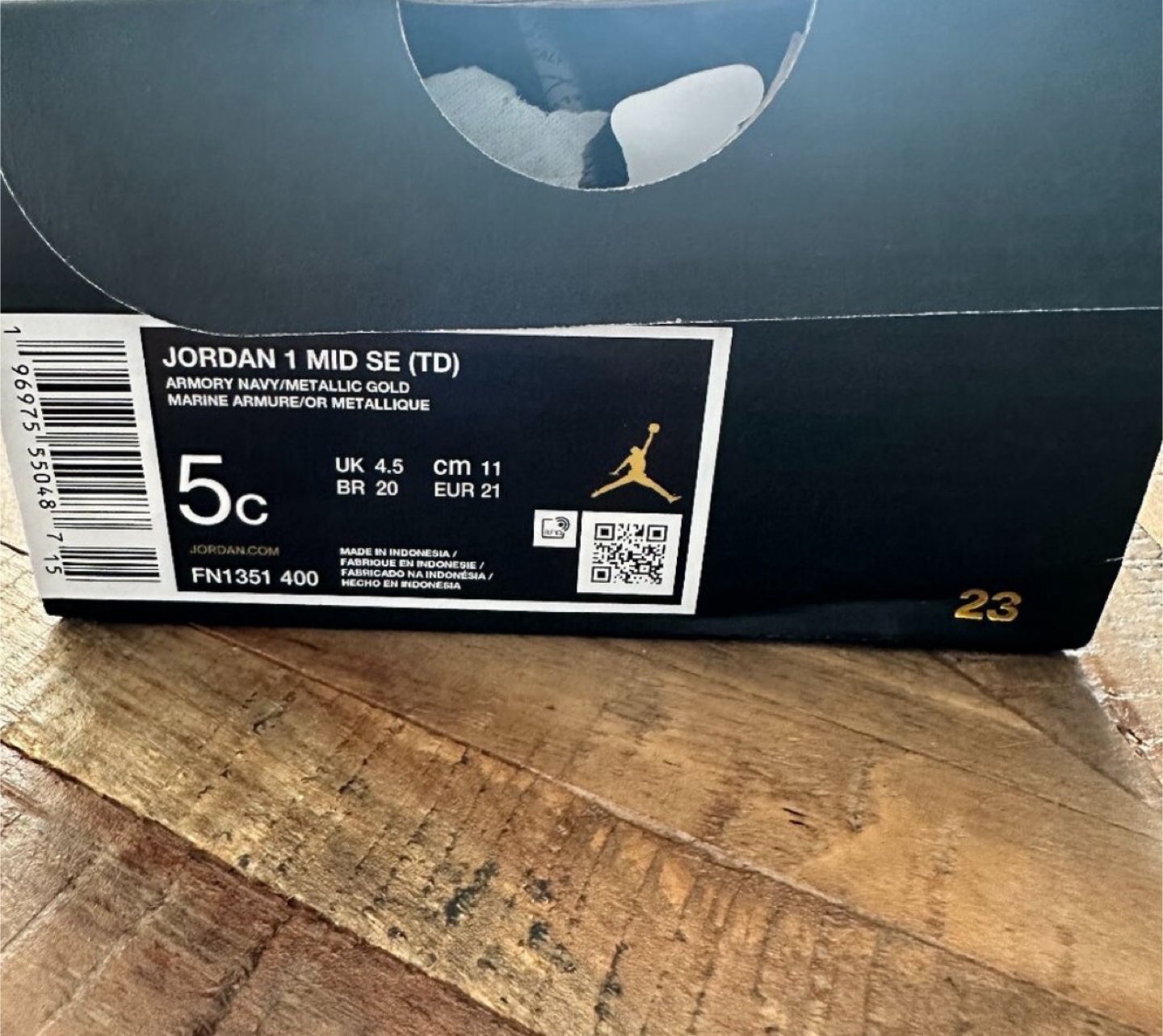 Jordan 1 Mid SE (TD) Size 5c - Armory Navy/Metallic Gold - photo 3