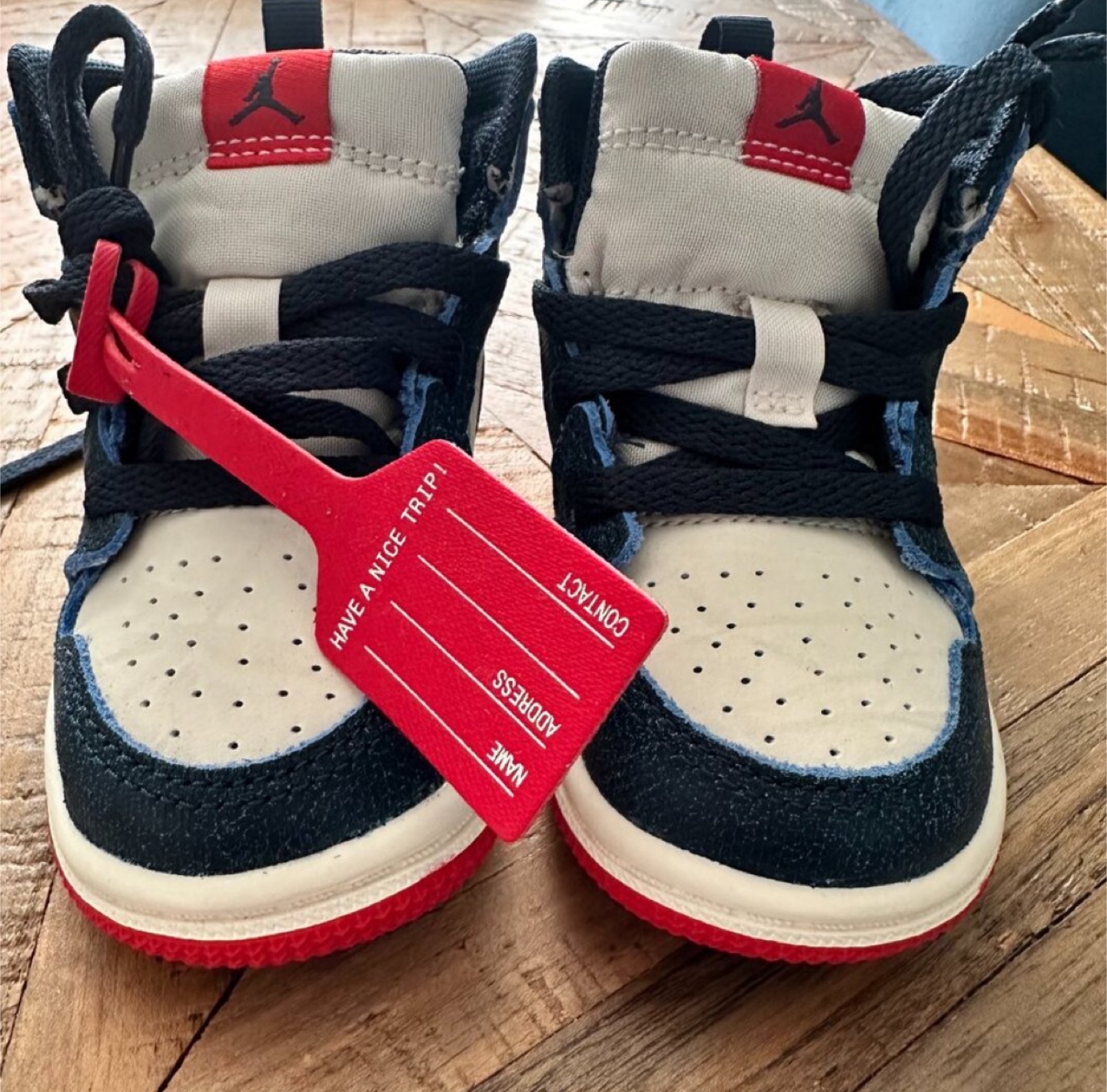 Jordan 1 Mid SE (TD) Size 5c - Armory Navy/Metallic Gold - photo 2
