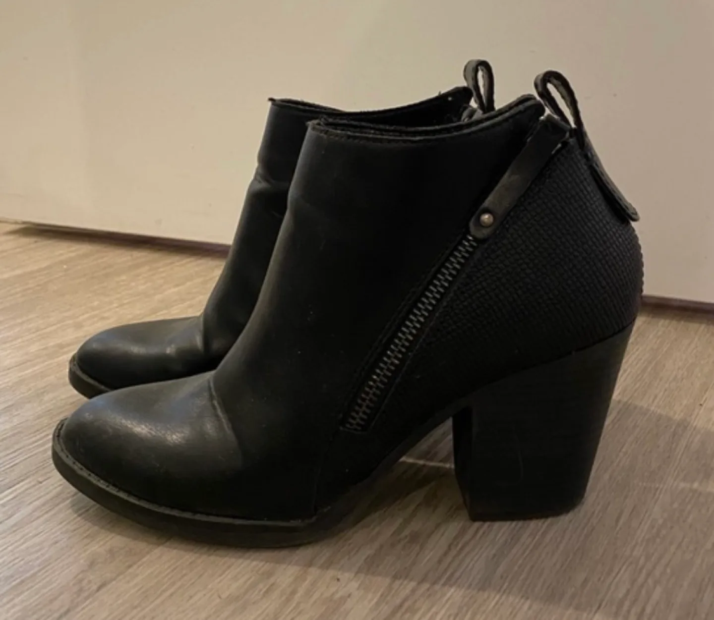 Black Lexi and Abbie Double Zip Booties image indicator(2)