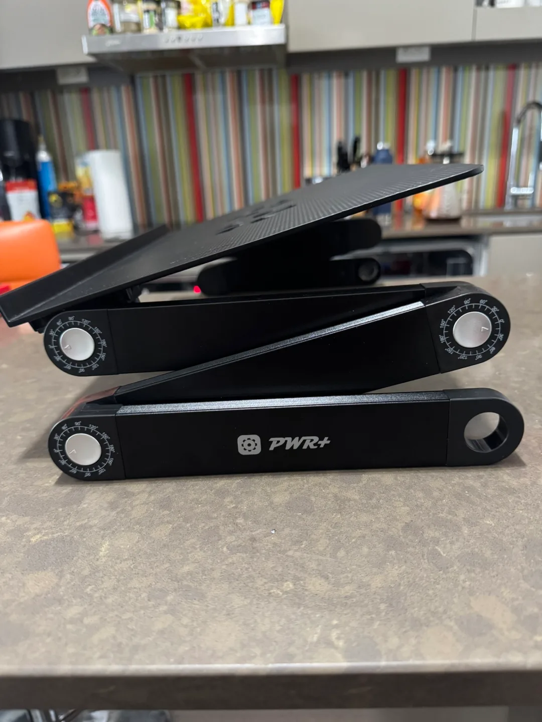 Large laptop stand with cooling fan image indicator(2)