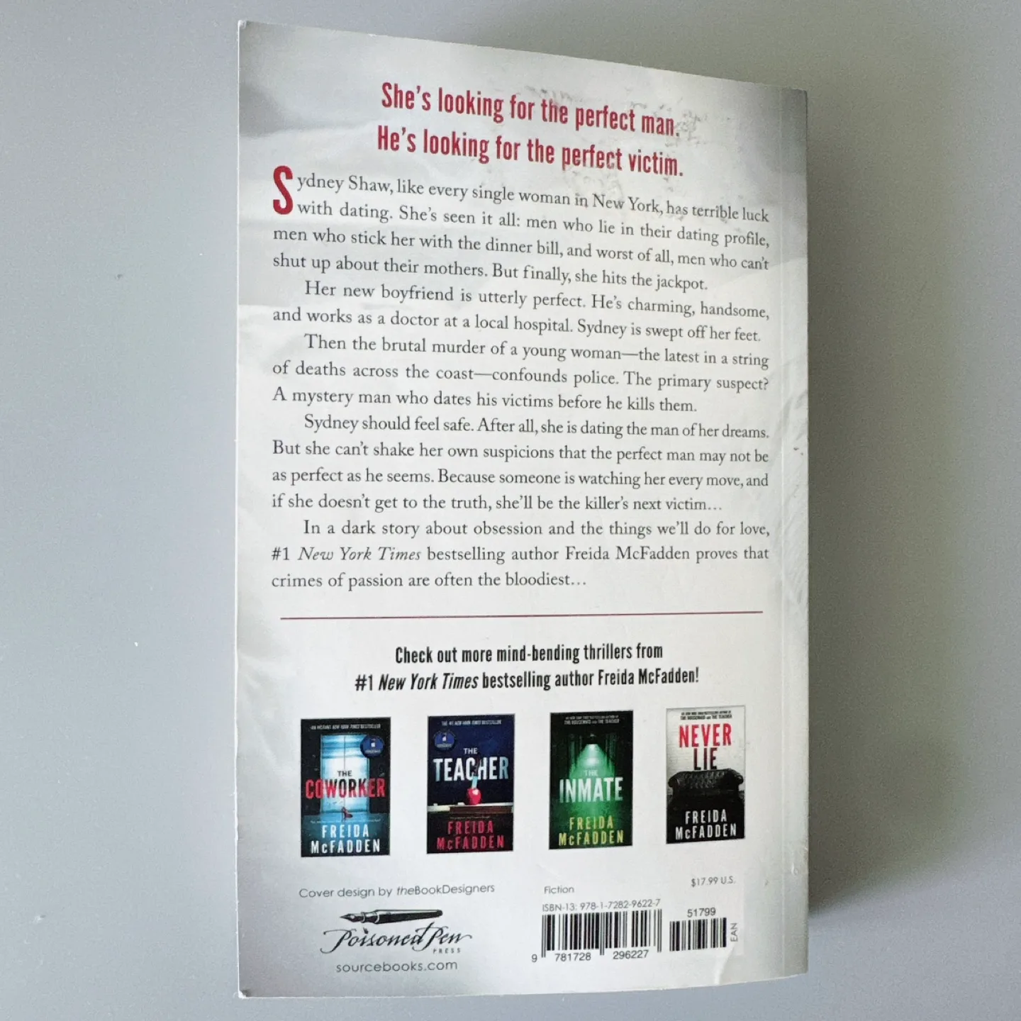 The Boyfriend by Freida McFadden - Paperback image indicator(2)