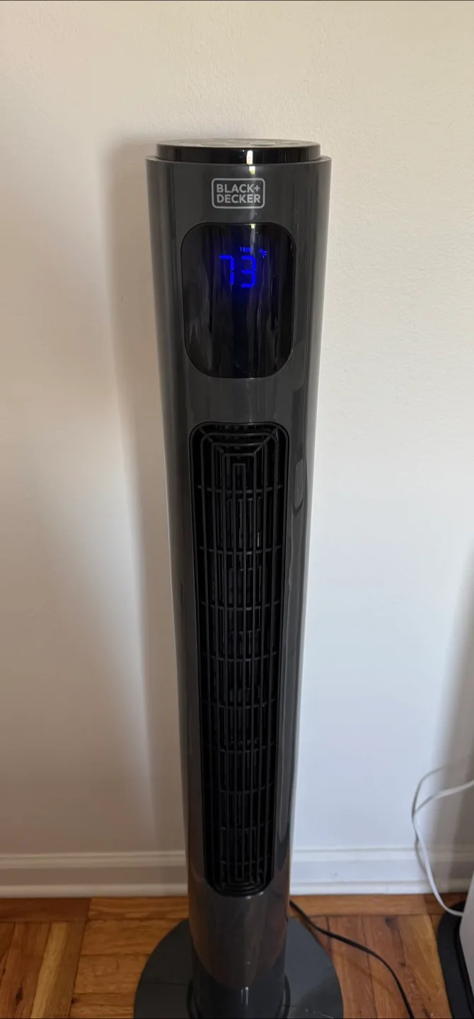 Black+Decker 46" Digital Tower Fan thumbnail