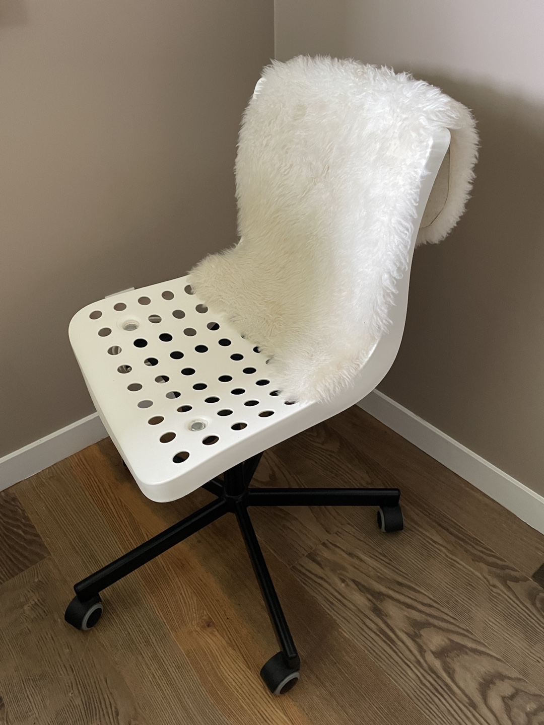 White IKEA Office Chair with Sheepskin