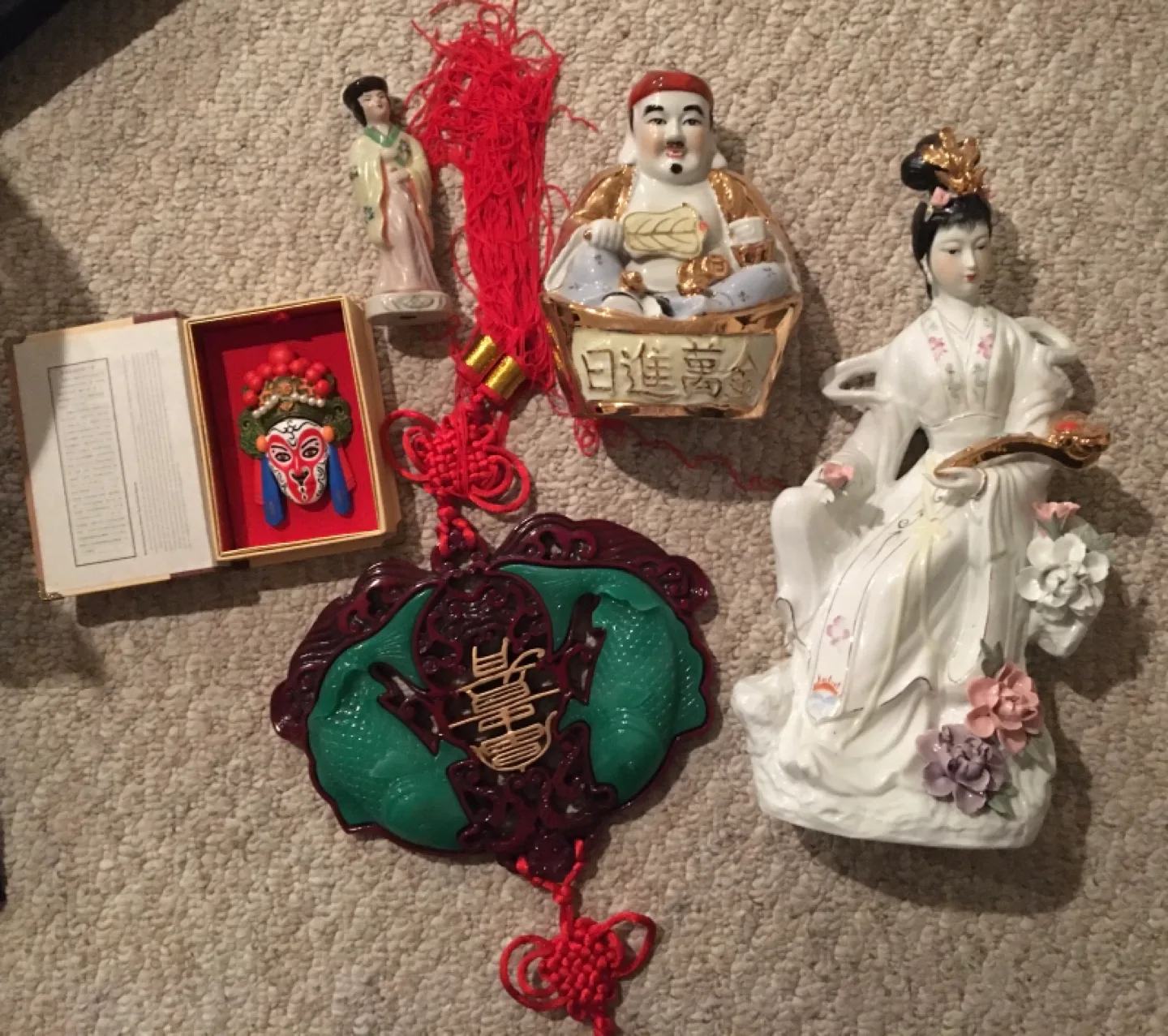Chinese Figurines and Decor Set thumbnail