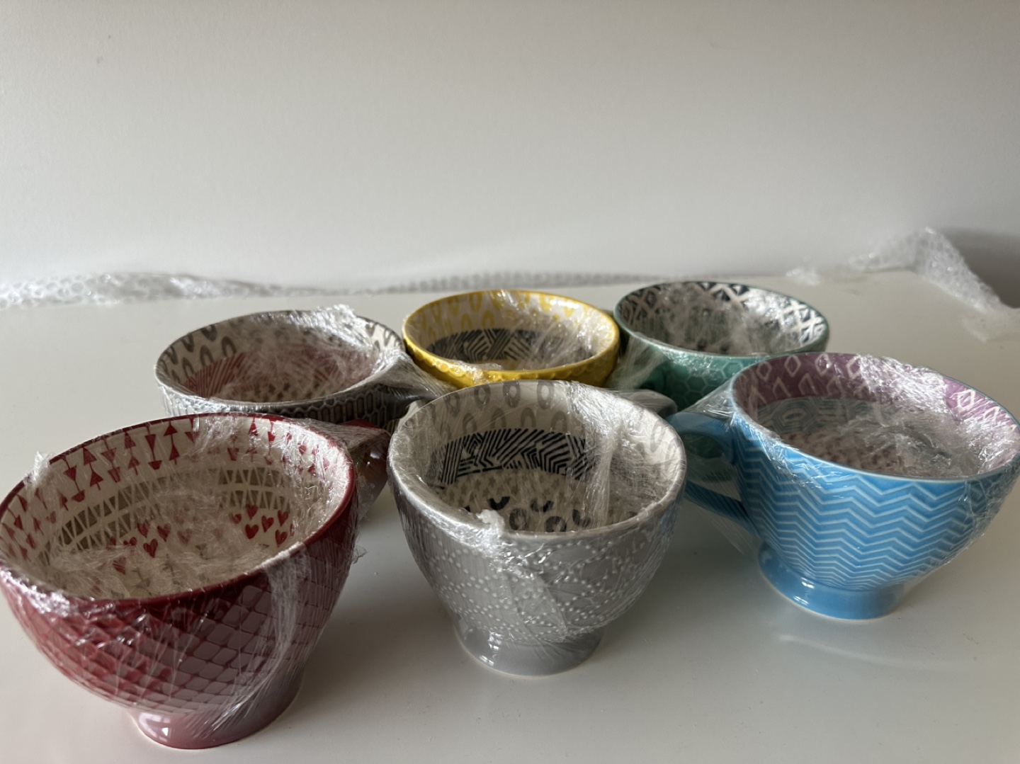 Set of six colourful mugs - photo 2