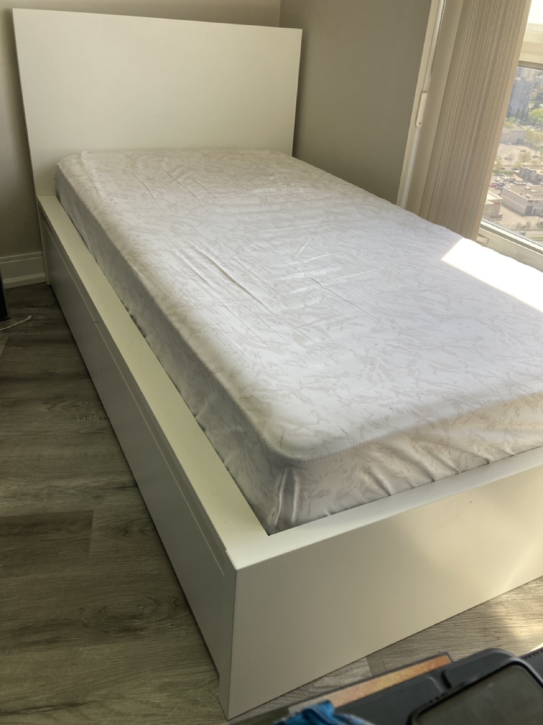 IKEA MALM White Twin Bed Frame with 2 Storage box