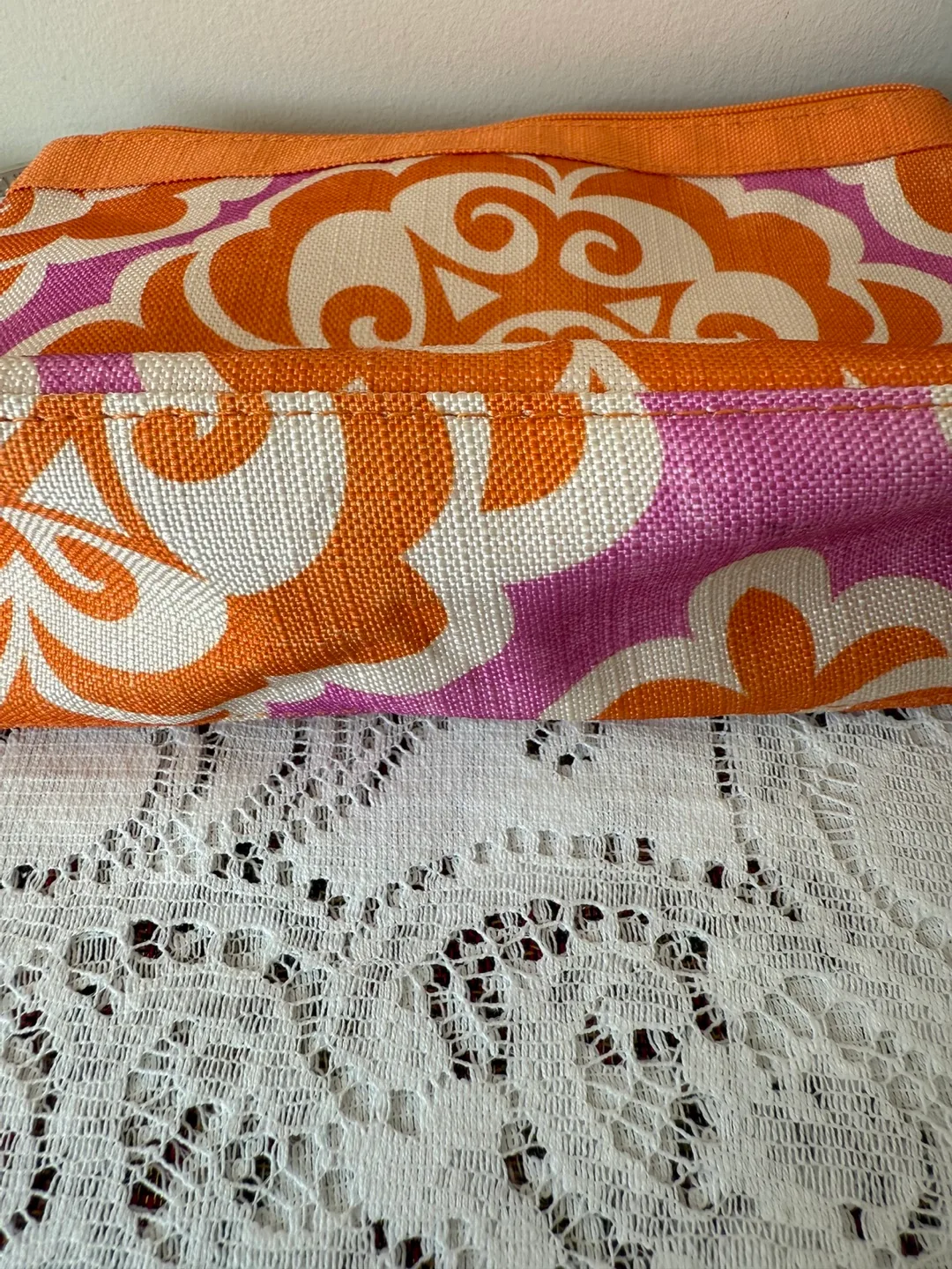 Clinique Zippered Cosmetic Bag (gently used) image indicator(7)