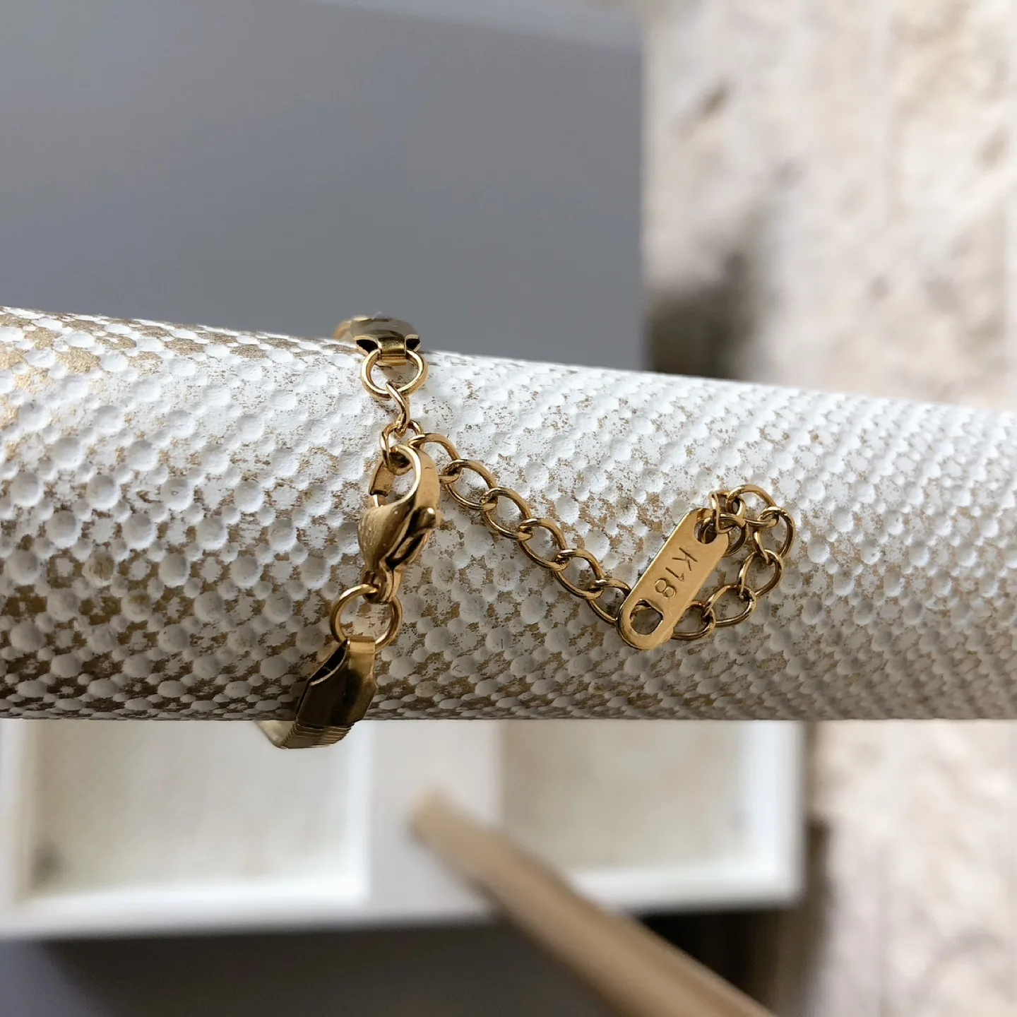 15” stainless steel gold Herringbone Necklace image indicator(4)