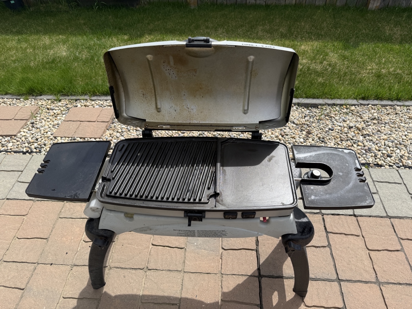 Thermos Grill 2 Go Portable Tabletop Gas BBQ - photo 2