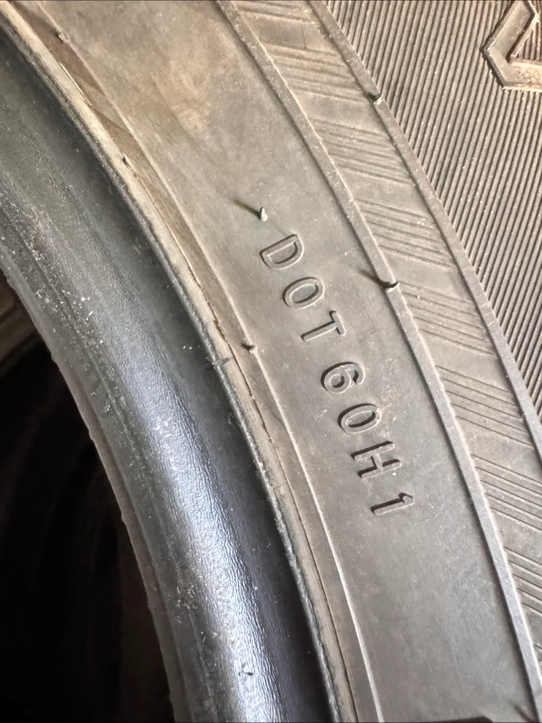 Used Winter Tires - 225/65R17 2018 image indicator(4)