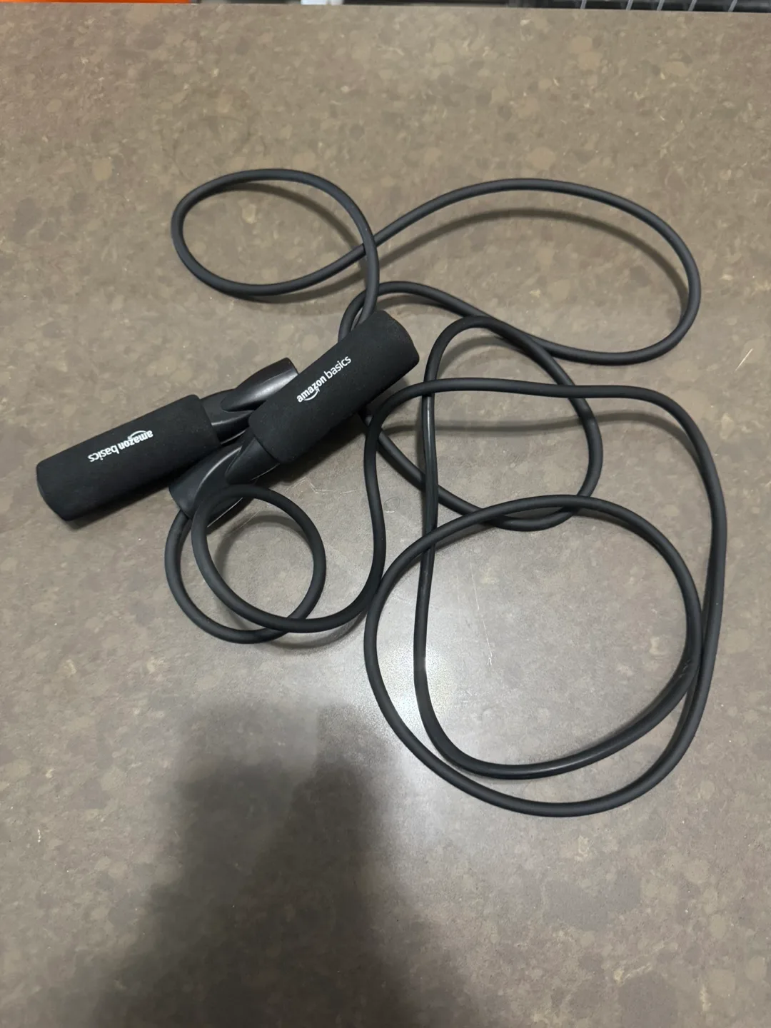Amazon basics jump rope thumbnail