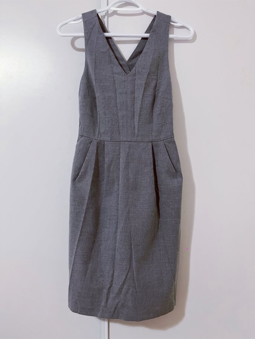 Banana Republic Grey Bow Back Sleeveless Dress - photo 2