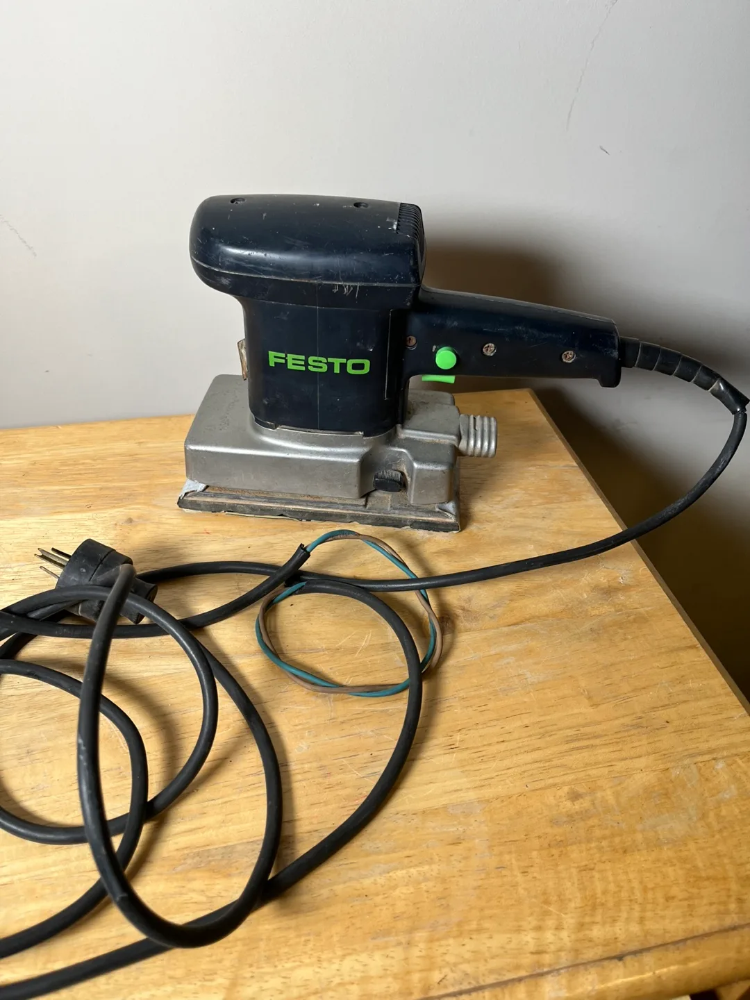 Festool RTM-E Finishing Sander thumbnail