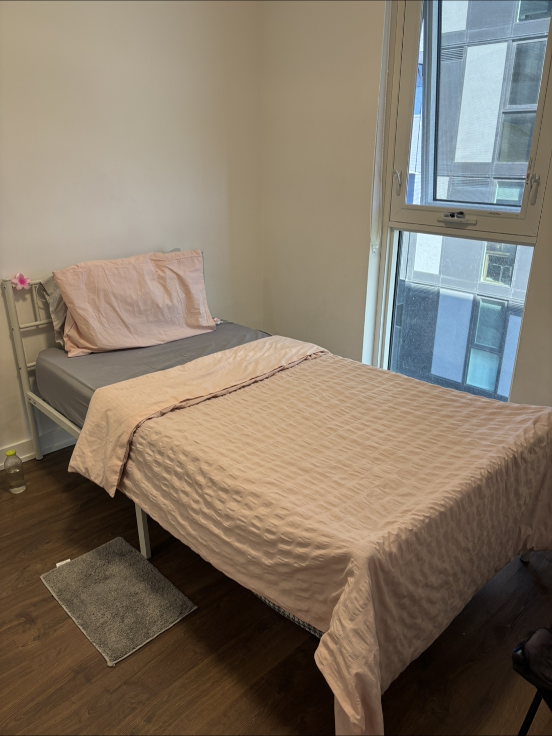 Single Metal Bed Frame with 8 inch mattress- White