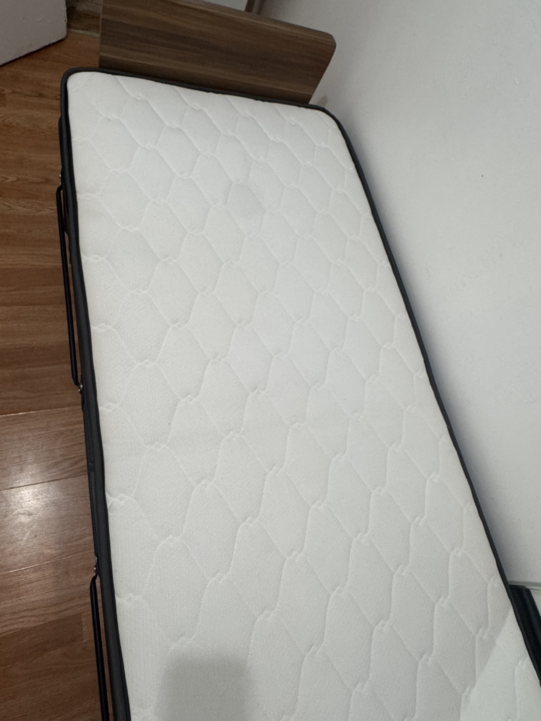 Folding Mattress with Wooden Top - photo 3