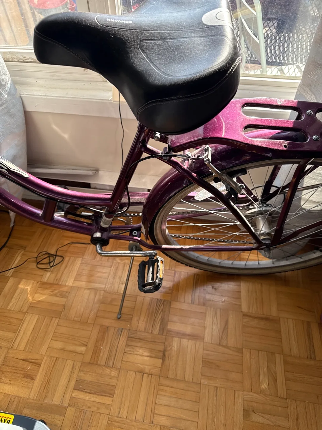 Used Women's Schwinn Cruiser Bicycle image indicator(2)