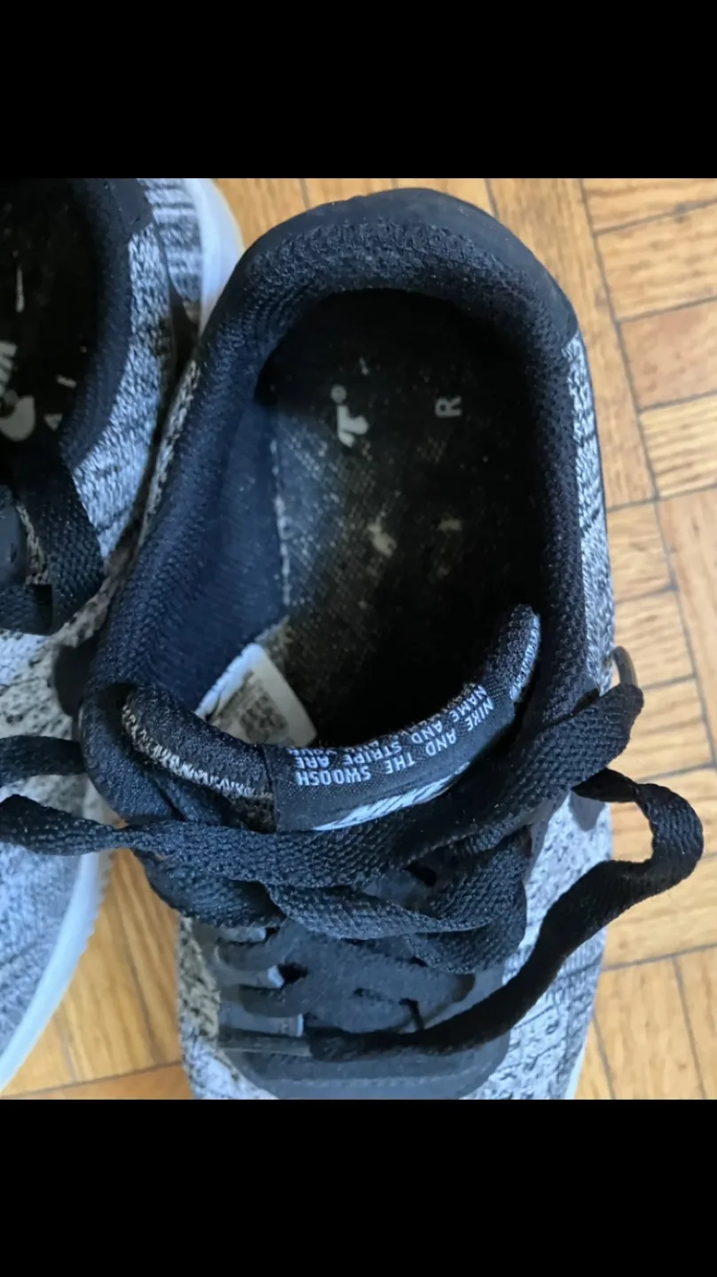 Nike Air Force 1 Flyknit Sneakers Size 6.5 Y/Women’s 8-8.5 👟🩶🖤🤍 image indicator(5)