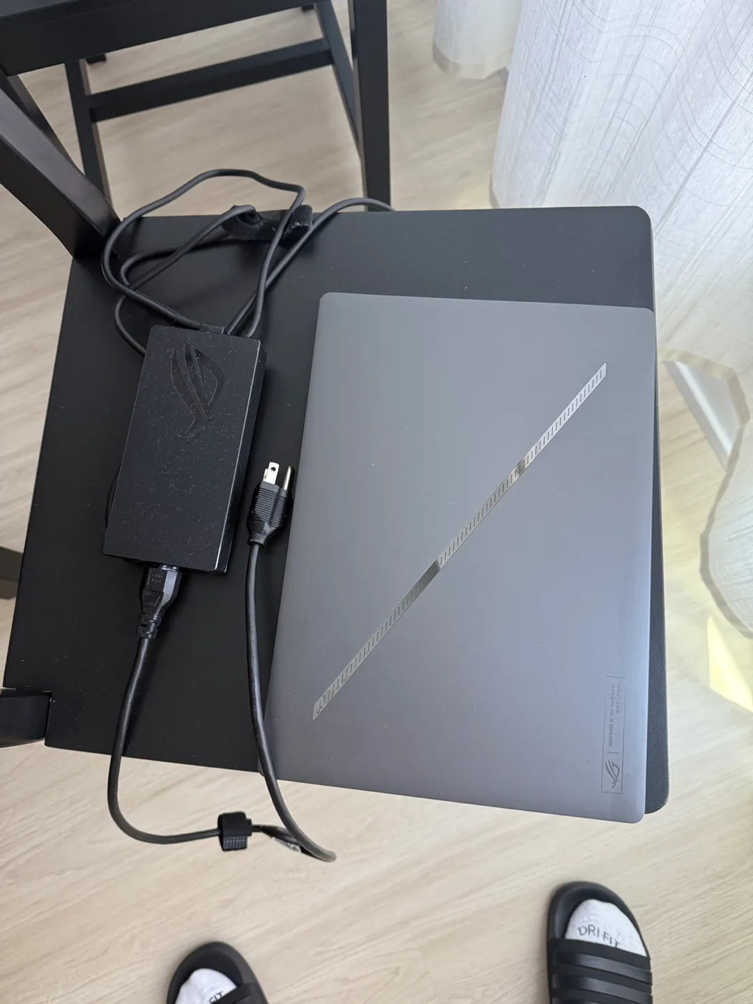 ASUS ROG Zephyrus G14 Laptop with Charger thumbnail