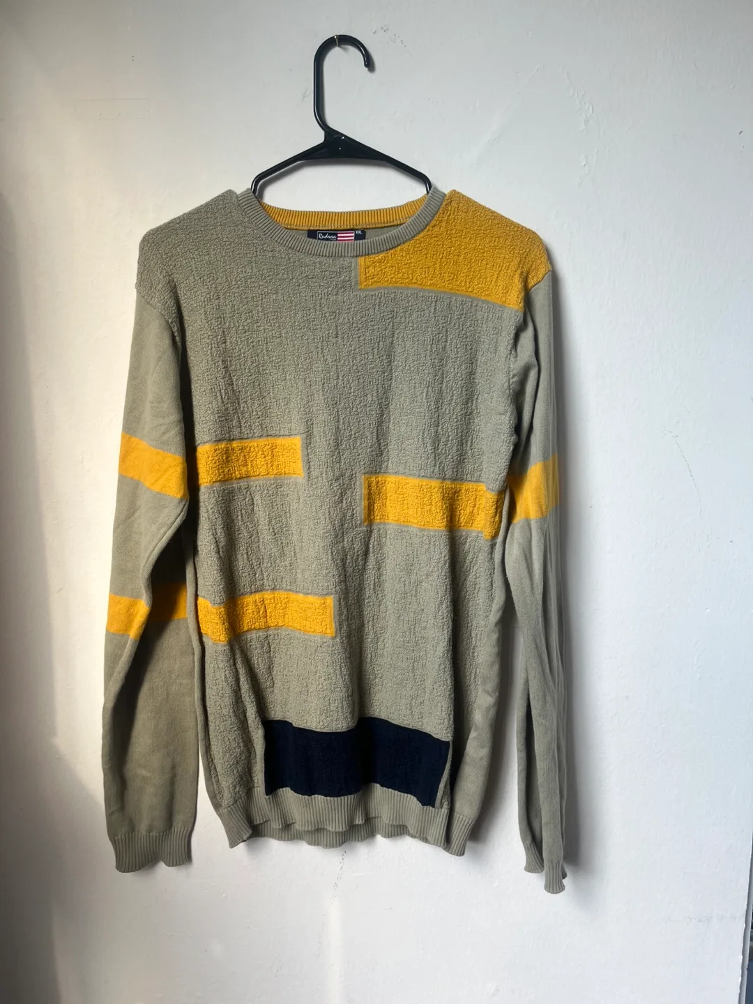 Unique Colour-Block Knit Sweater thumbnail