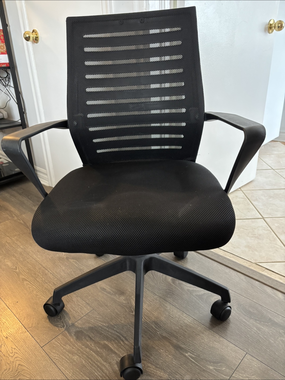 Black Mesh Office Chair with Adjustable Height