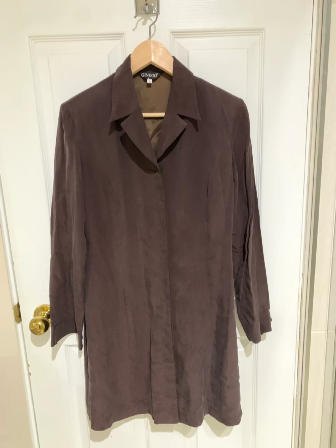 Brown Long-Sleeve Collared Button-Up Shirt thumbnail