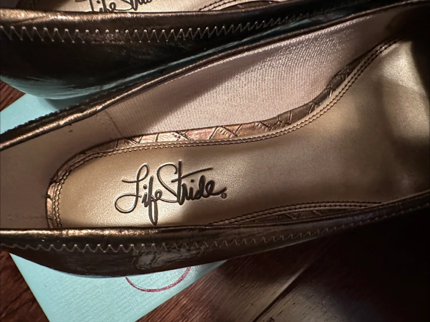 LifeStride Women's Bronze Loafers Size 8.5 image indicator(3)