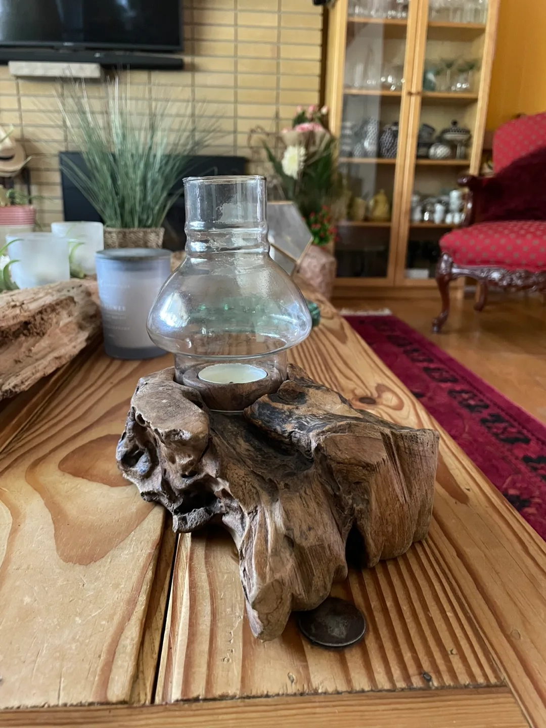 Driftwood candle holder with glass hurricane image indicator(4)