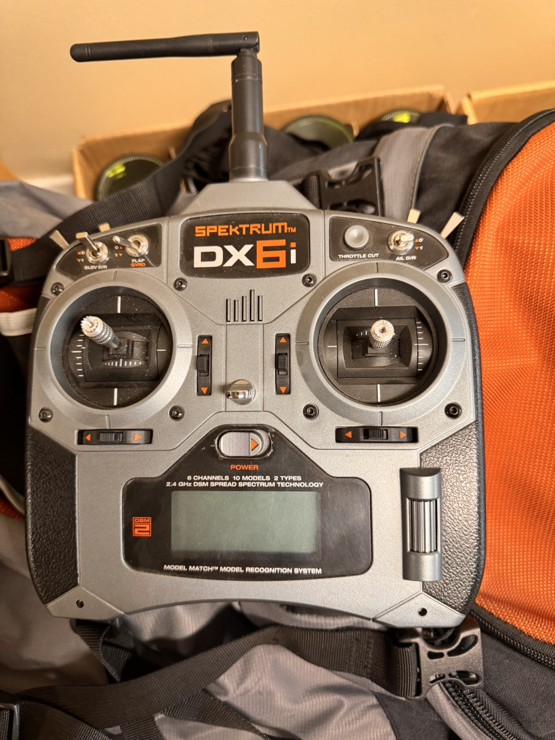 Spektrum DX6i 6-Channel 10-Model Memory Radio System