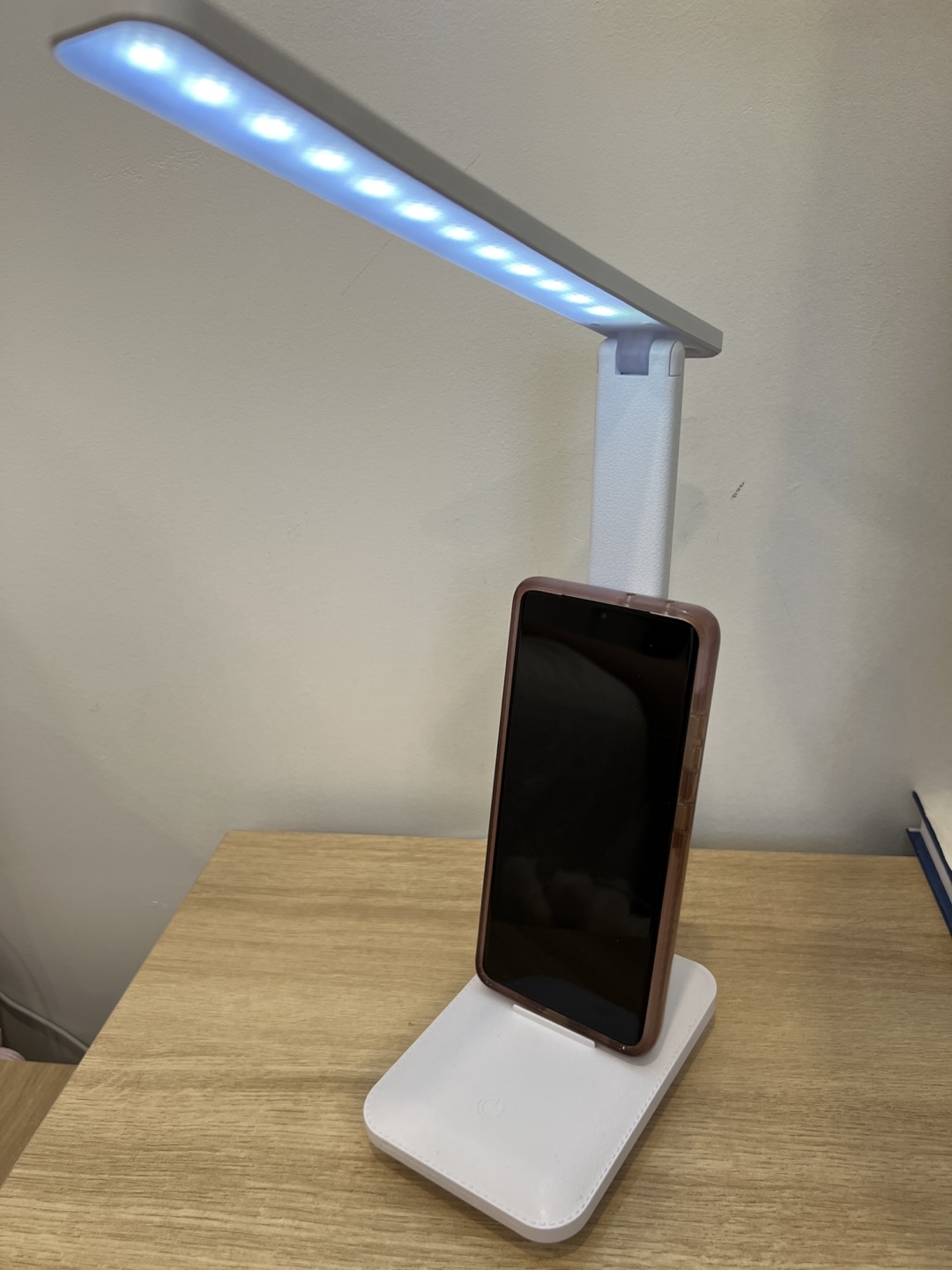 Foldable LED Desk Lamp - photo 2