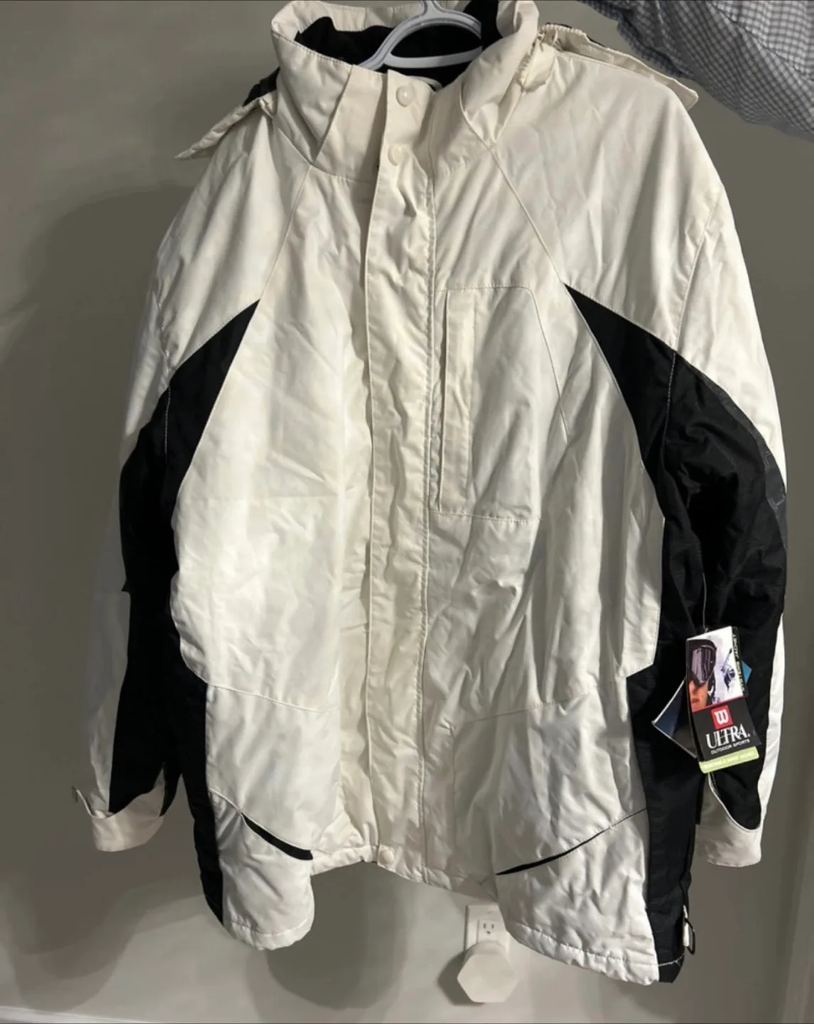 Wilson Ultra Outdoor Sports Men's Jacket - Size XL thumbnail