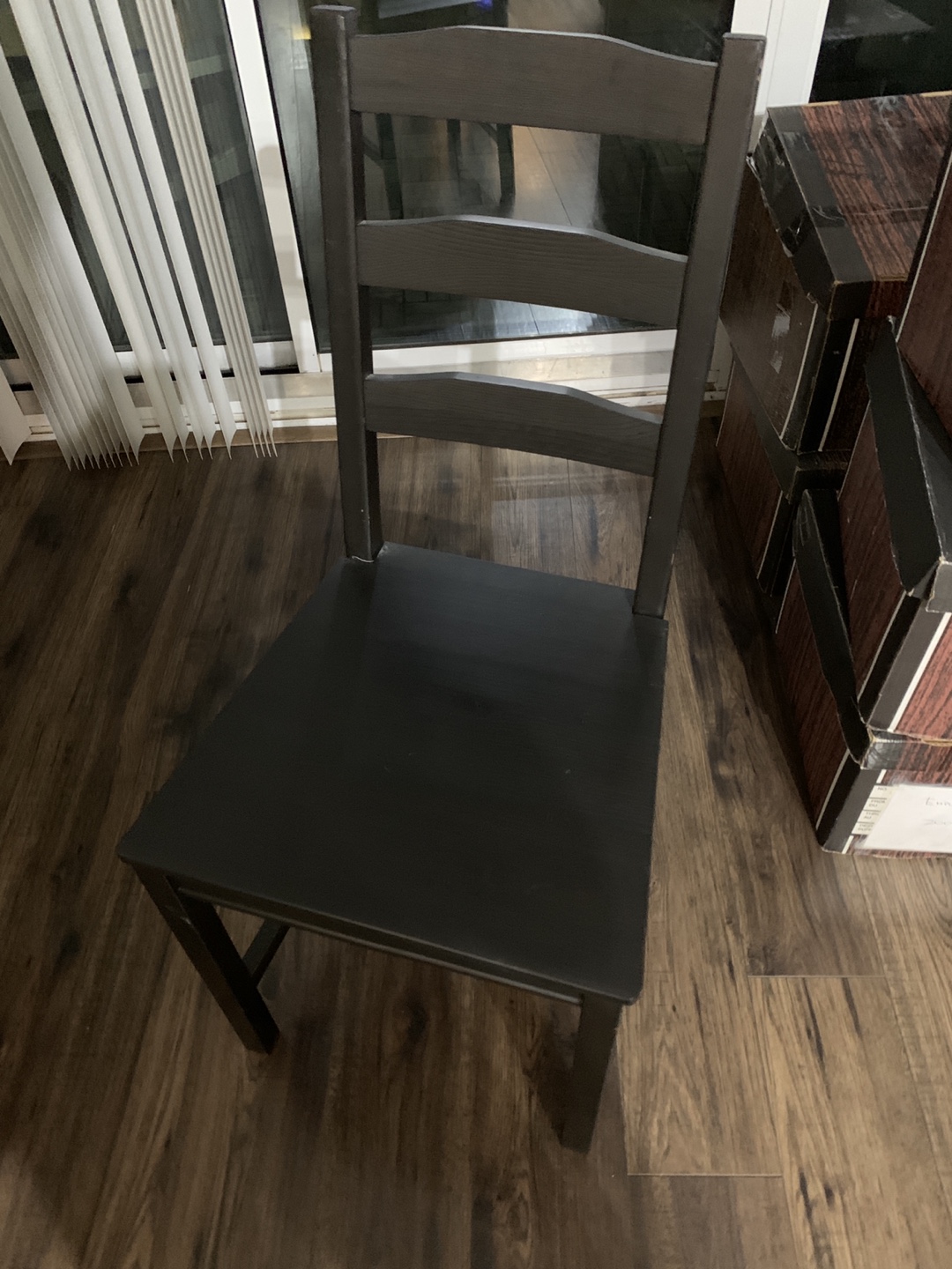 OBO - Dark Brown Dining Table & Free Chair - photo 3