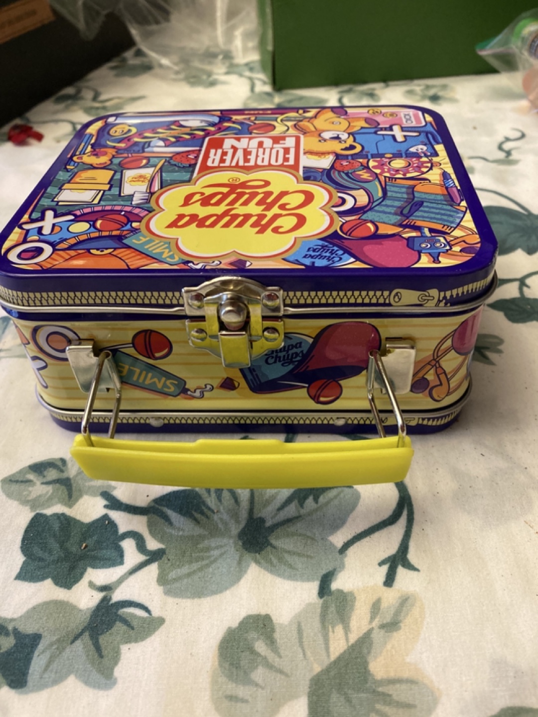 Chupa Chups Forever Fun Collector's Tin - photo 2