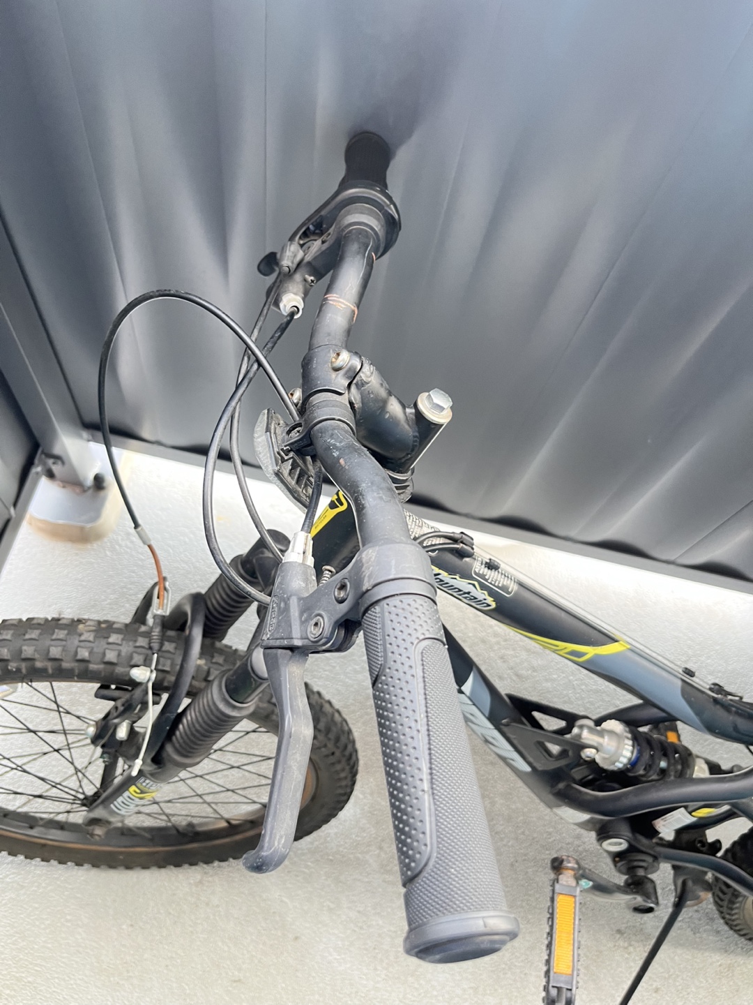 Hyper Kids' Mountain Bike - photo 4