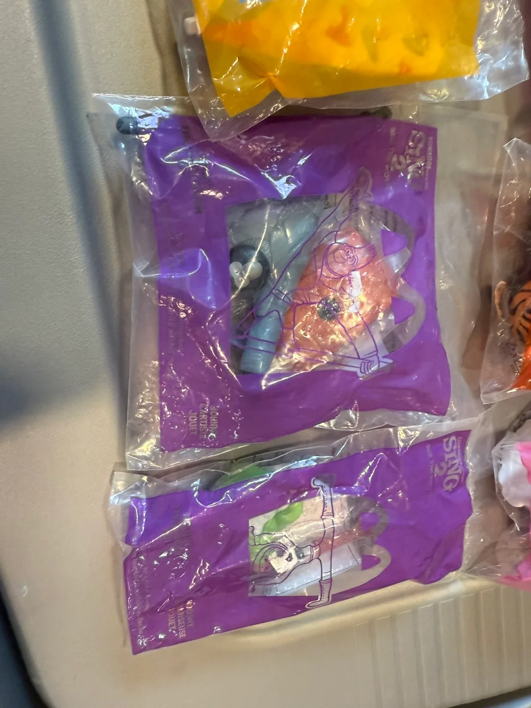 McDonald’s toys bundle image indicator(2)