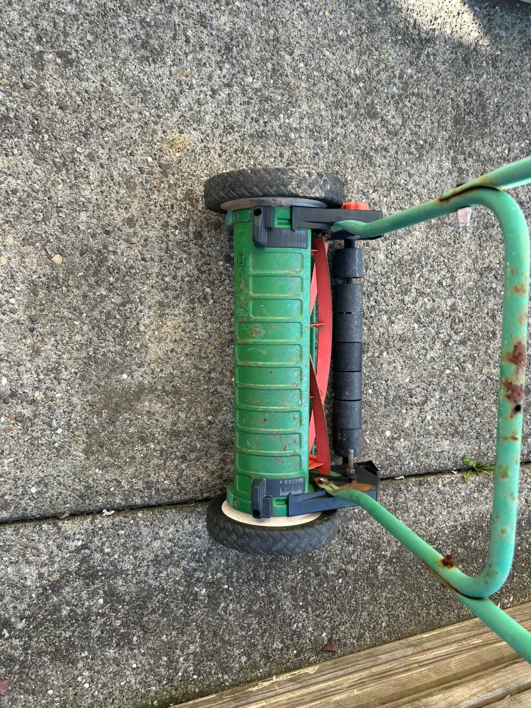 Manual push mower image indicator(3)
