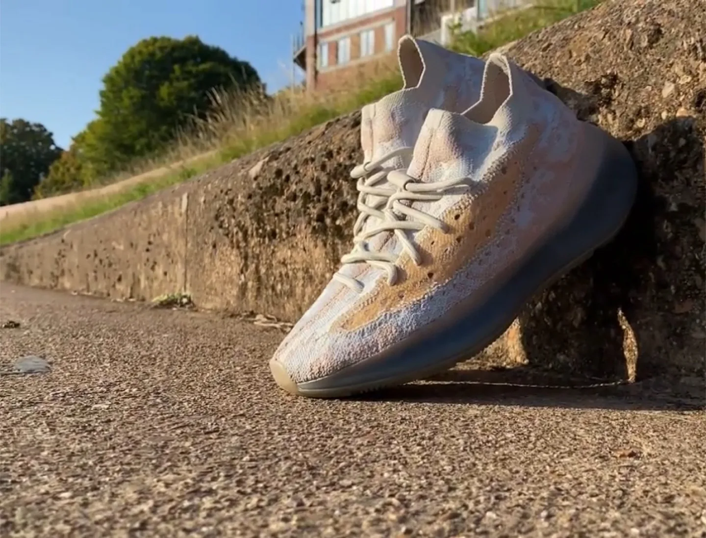 Yeezy 380 Boost Adidas image indicator(9)