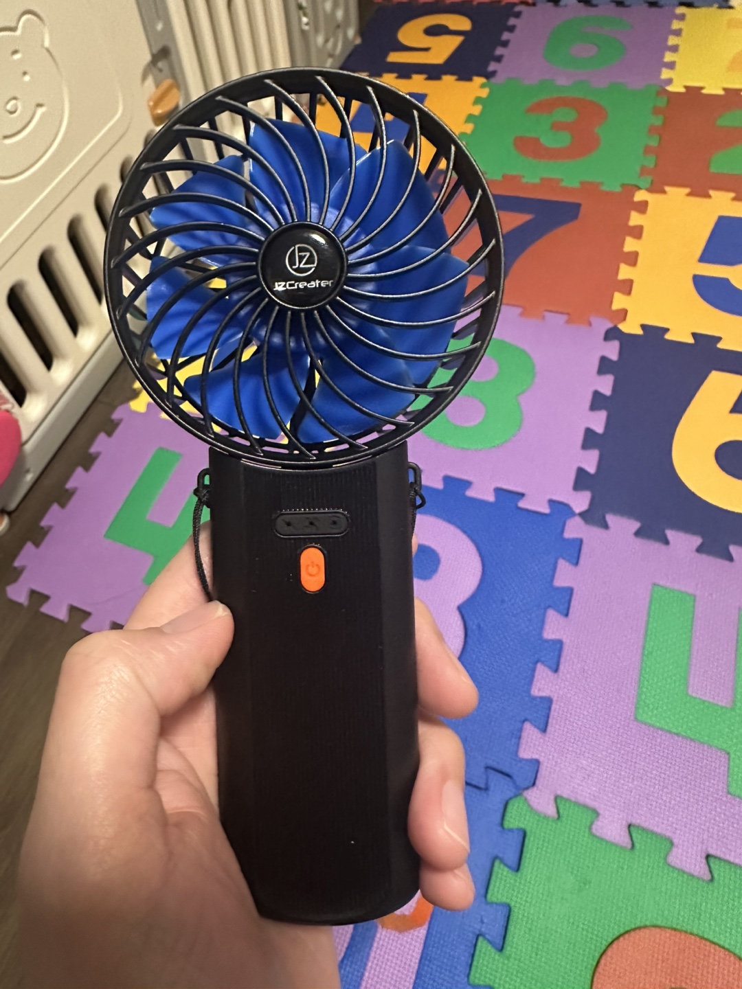 NECK FAN, NEW NO BOX, BATTERY UPTO 14hrs