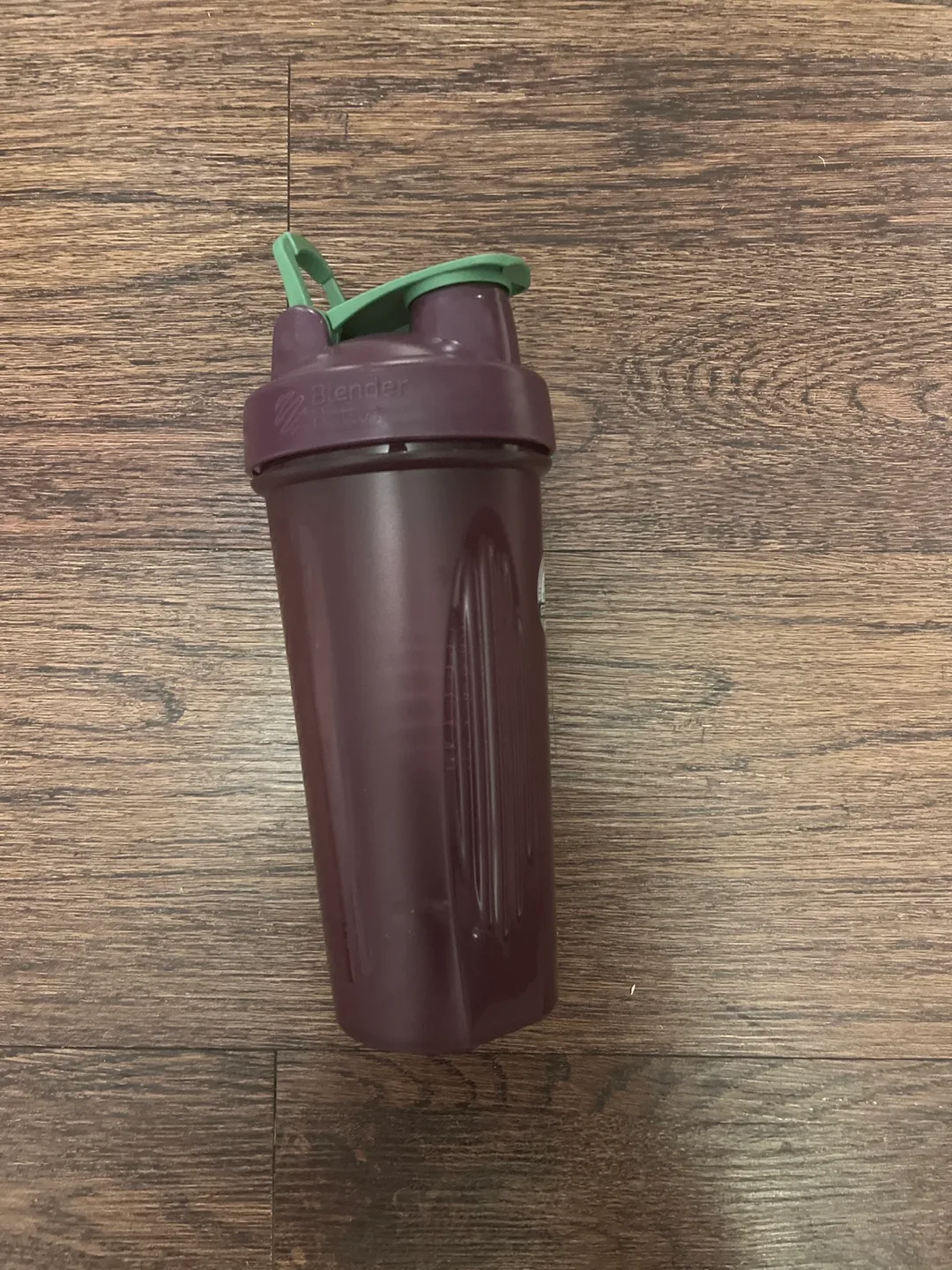 BlenderBottle 28 oz Protein Shaker Bottle - Purple thumbnail