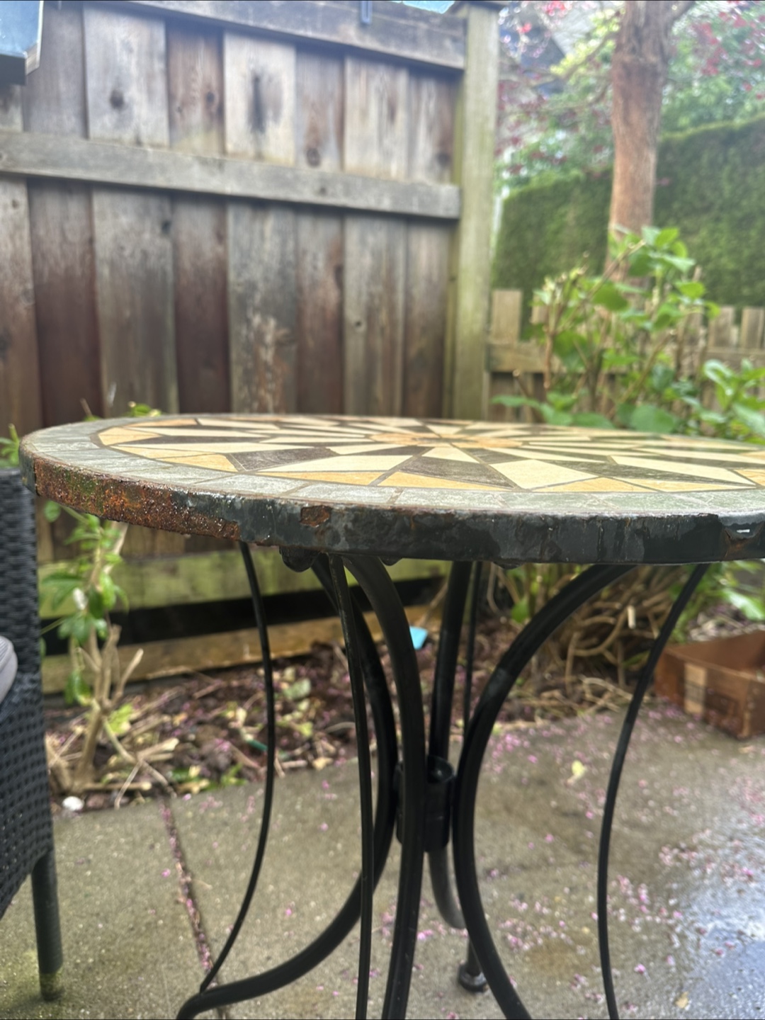 Patio Set: Mosaic Table and Two Wicker Chairs - photo 4