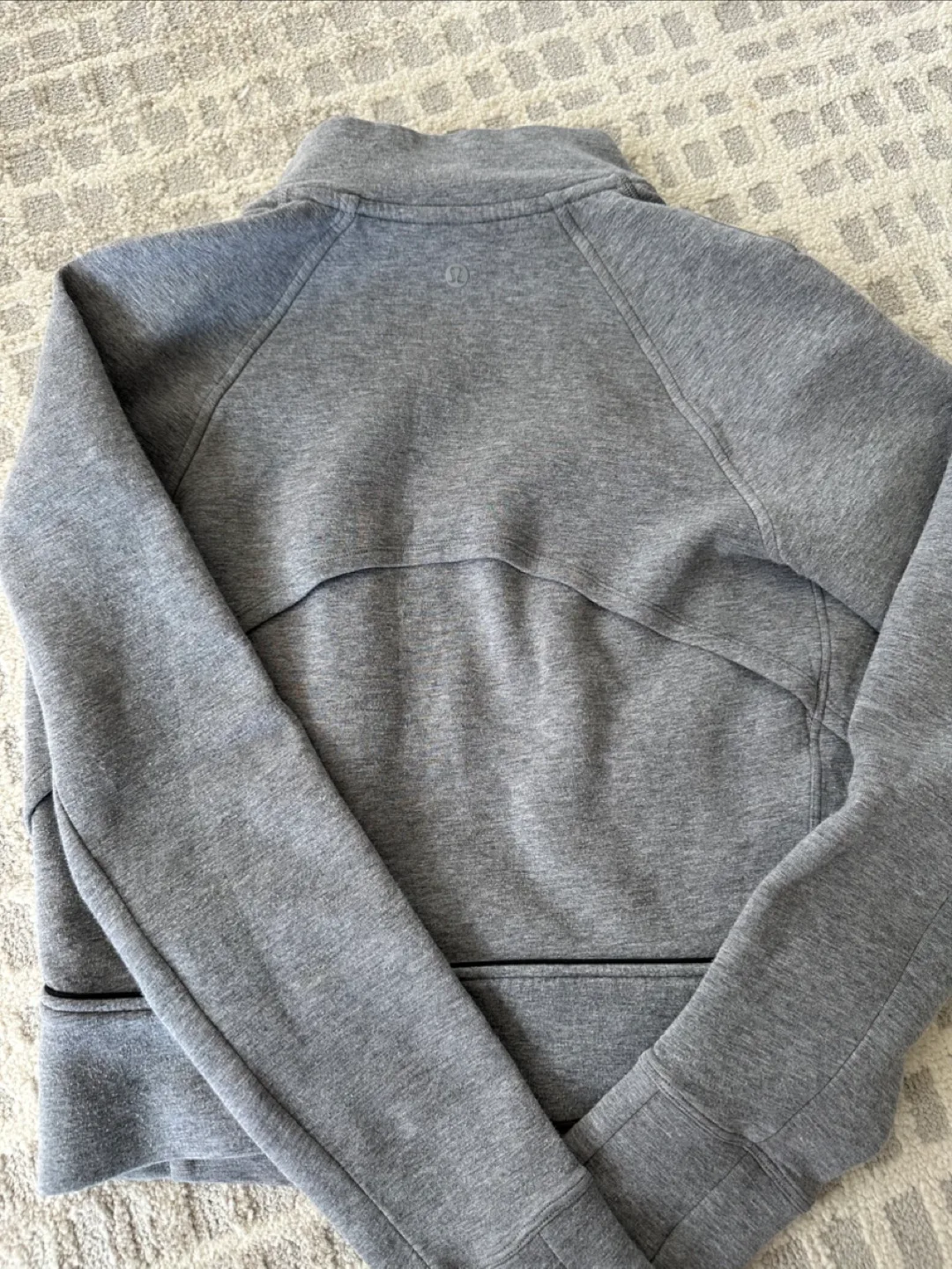 Lululemon Scuba Hoodie image indicator(3)