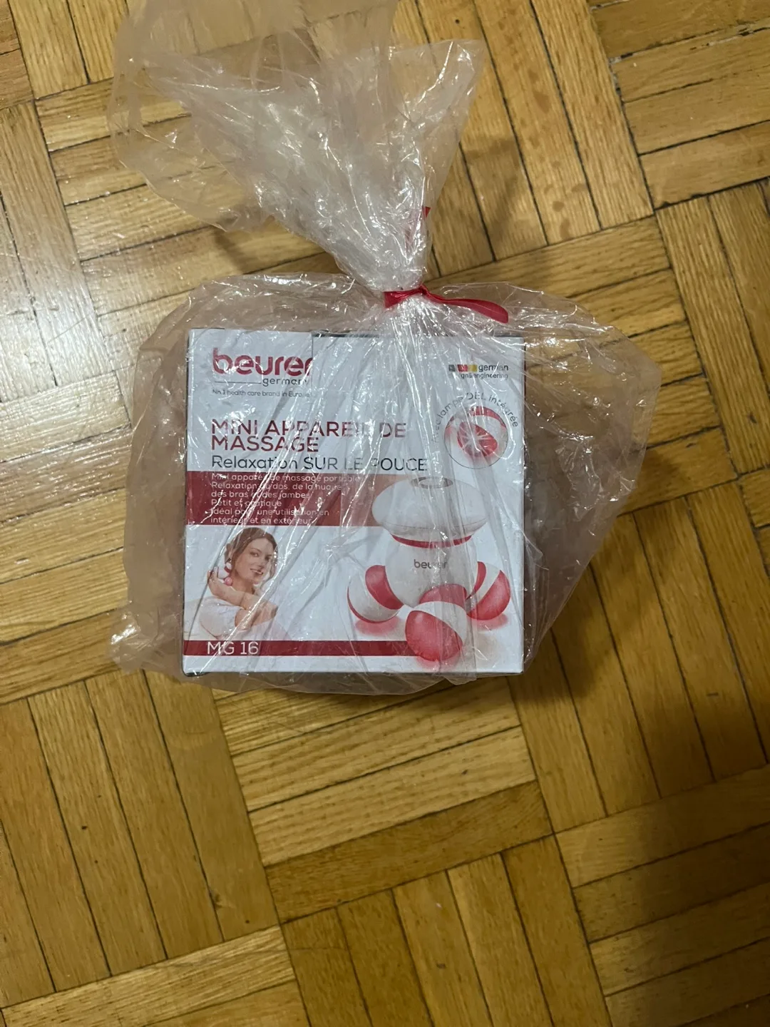 Beurer MG16 Handheld Mini Massager - White-Red image indicator(2)