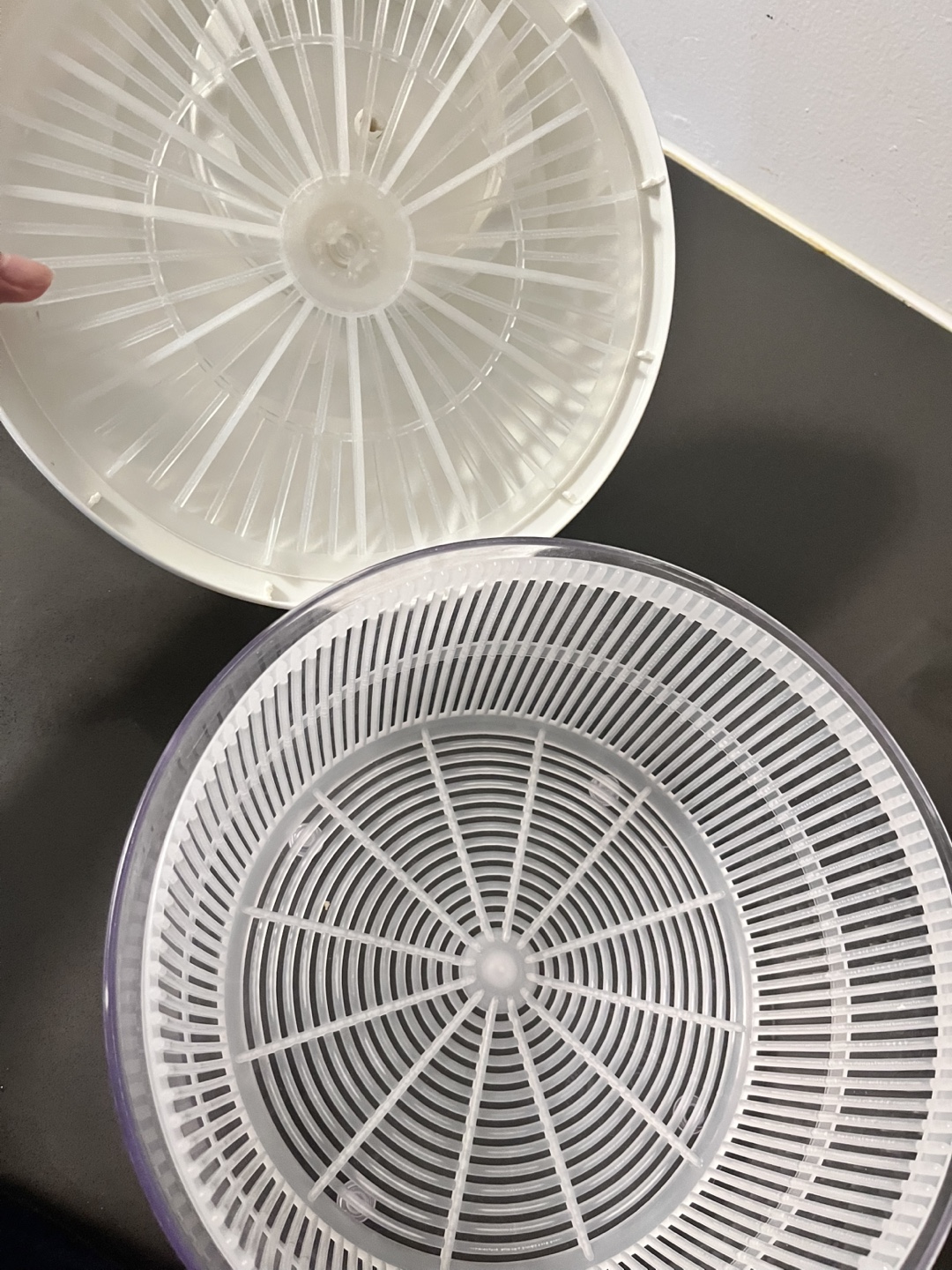 White Salad Spinner - photo 2