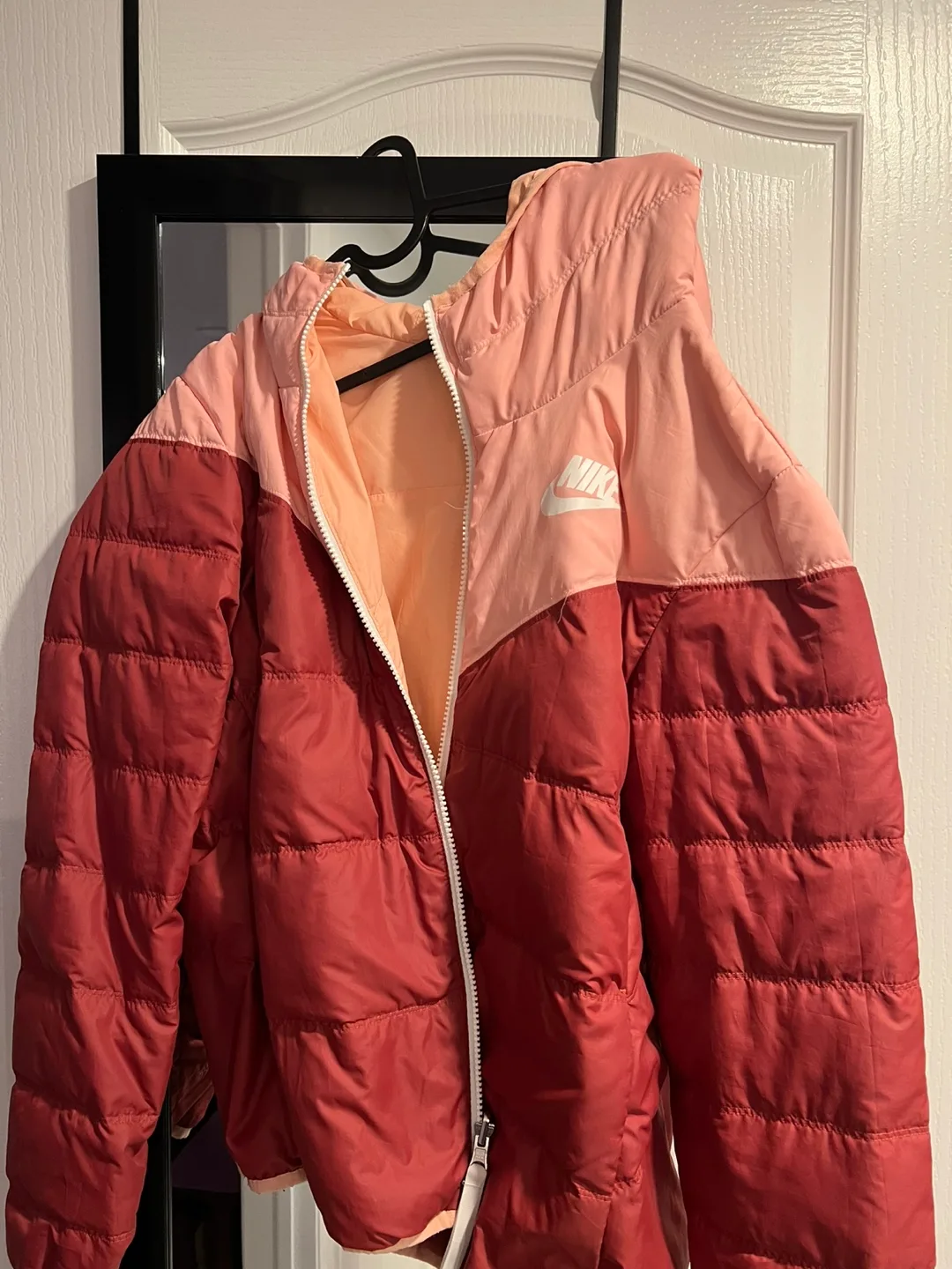 Nike Women's Puffer Jacket - Pink and Burgundy thumbnail